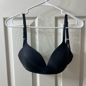 34D black bra